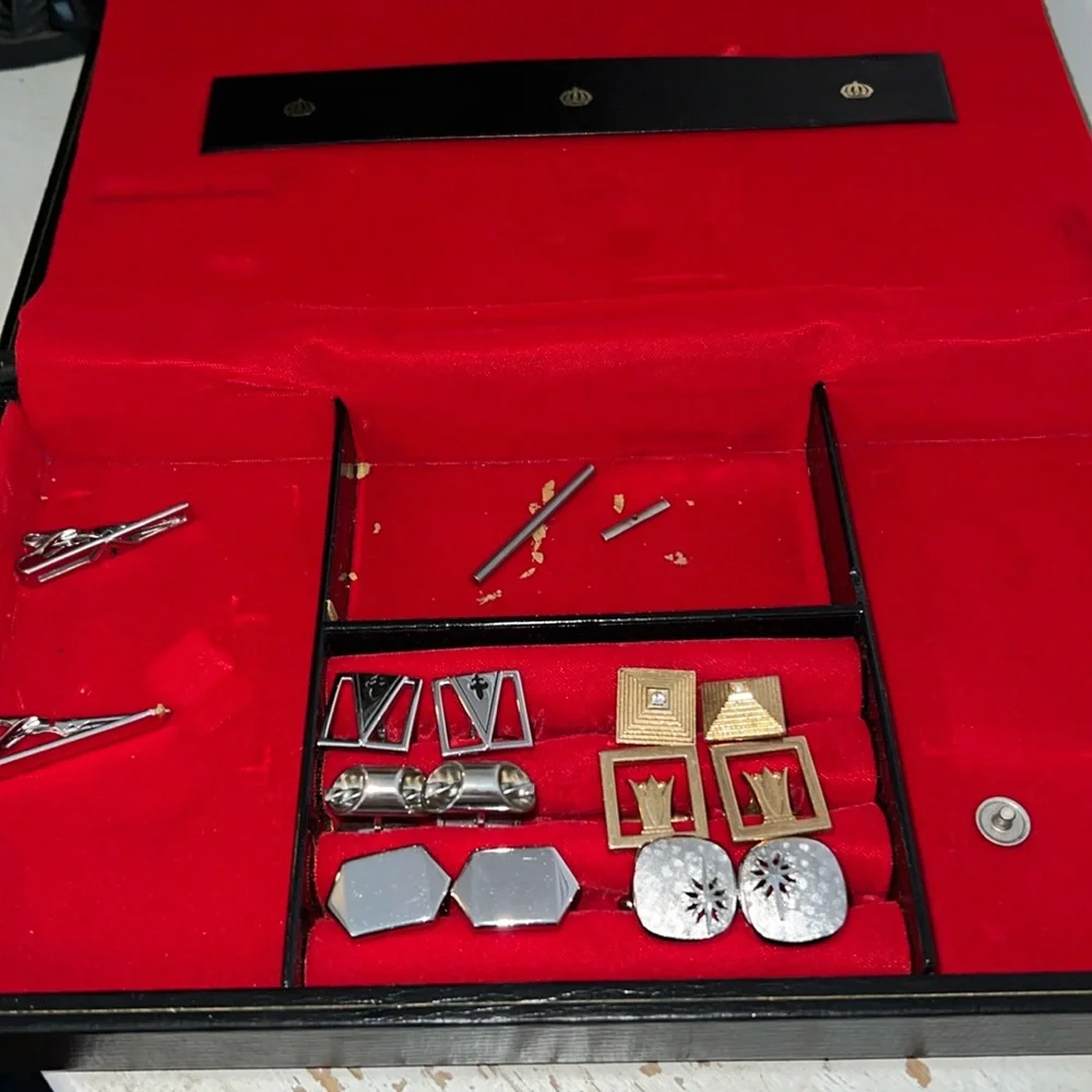 Lot of Swank cufflinks & tie clips vintage